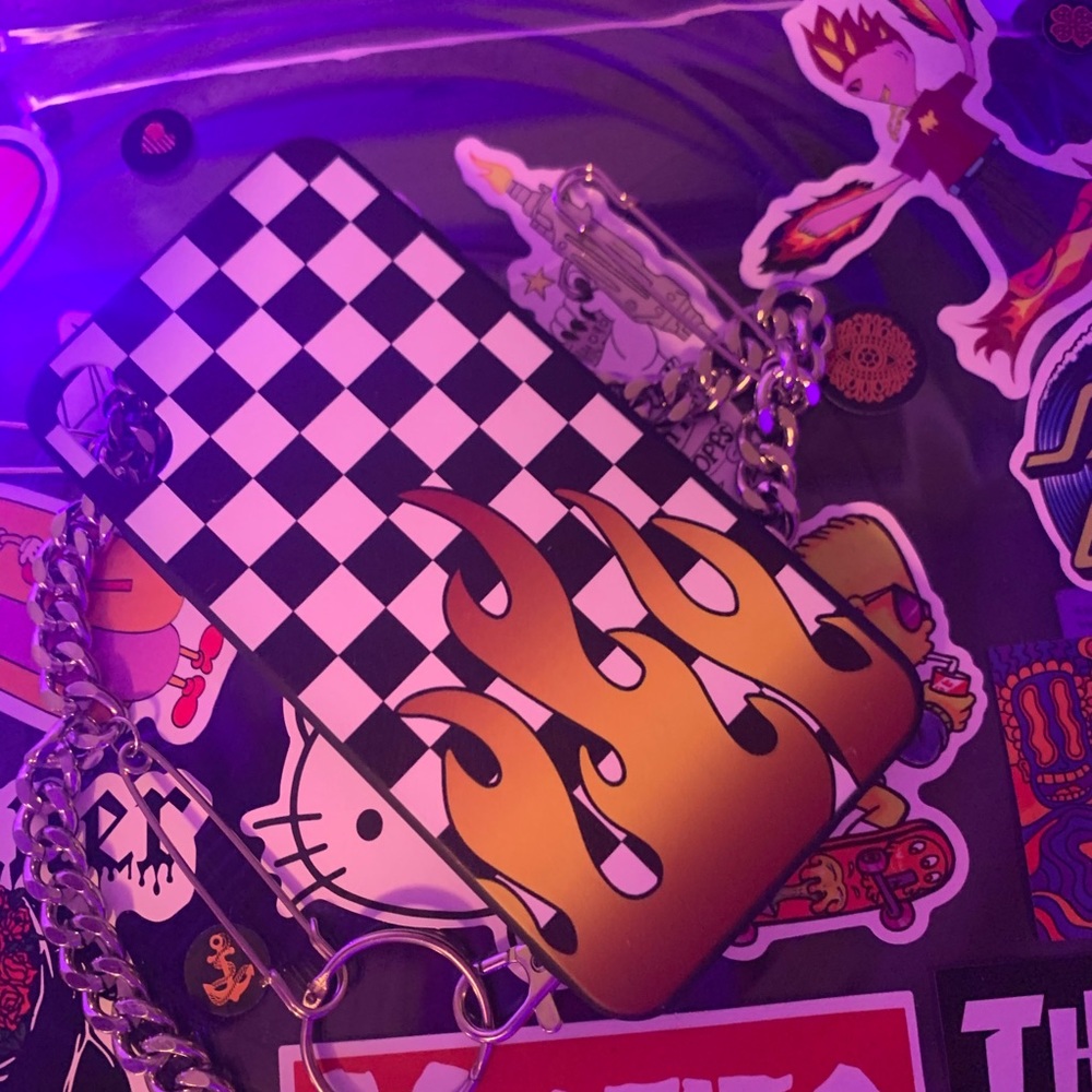 Checkered phone case🌼